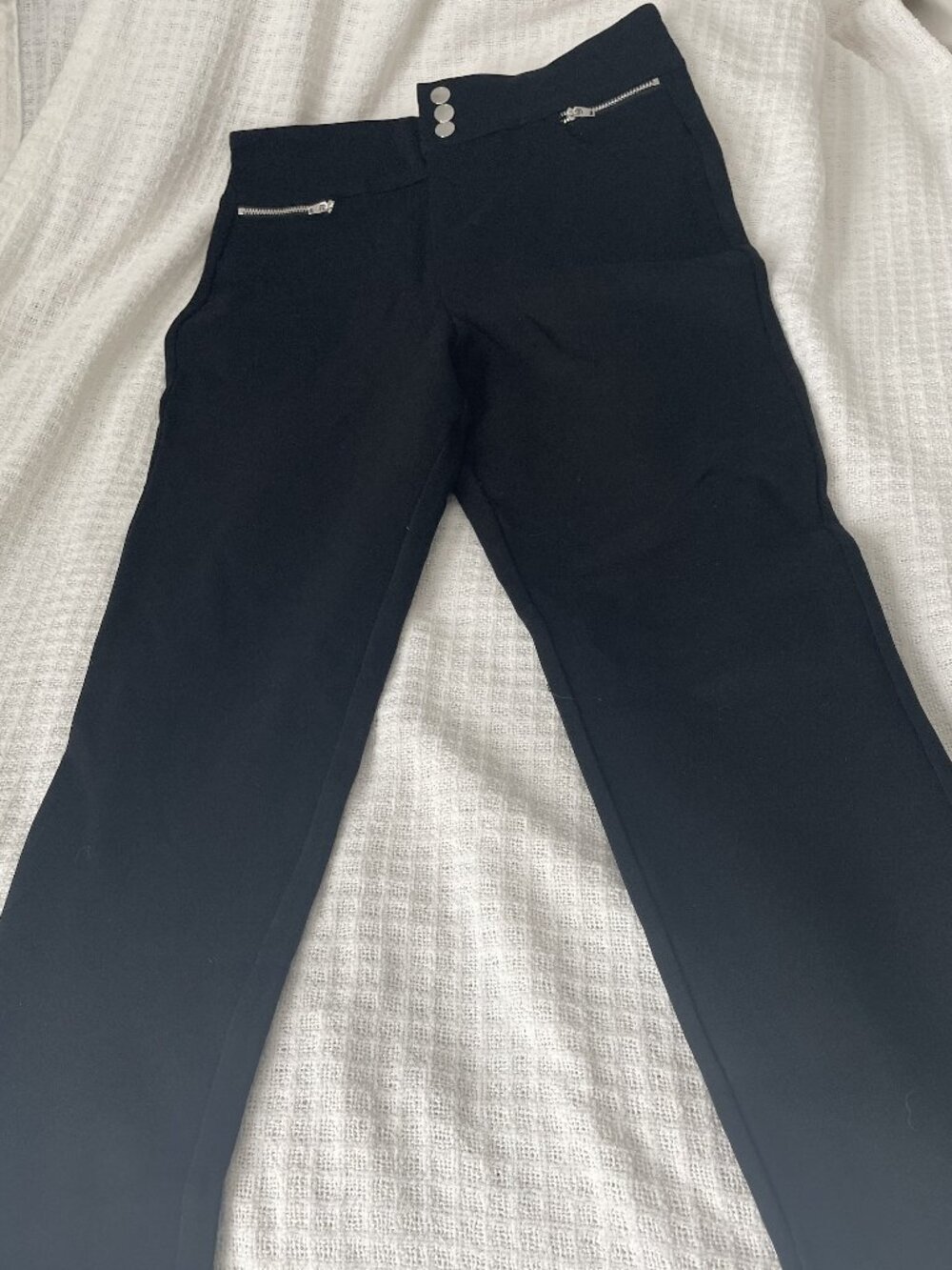 GUESS Women’s Black Moto Skinny Pants – Zip Detail – NWOT Size SMALL